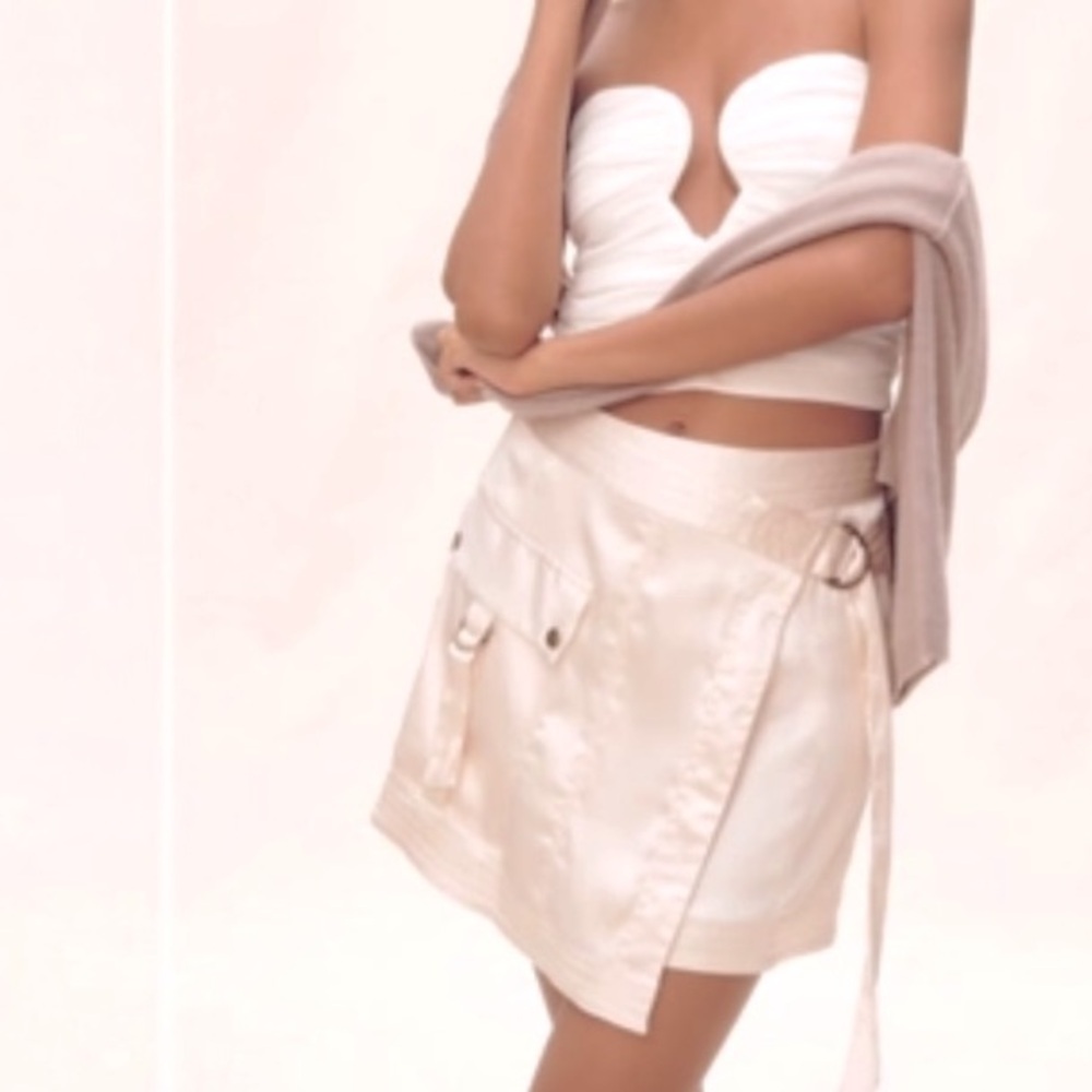 ANTHROPOLOGIE Silky Utility Mini Skirt Pink Size 8 NEW